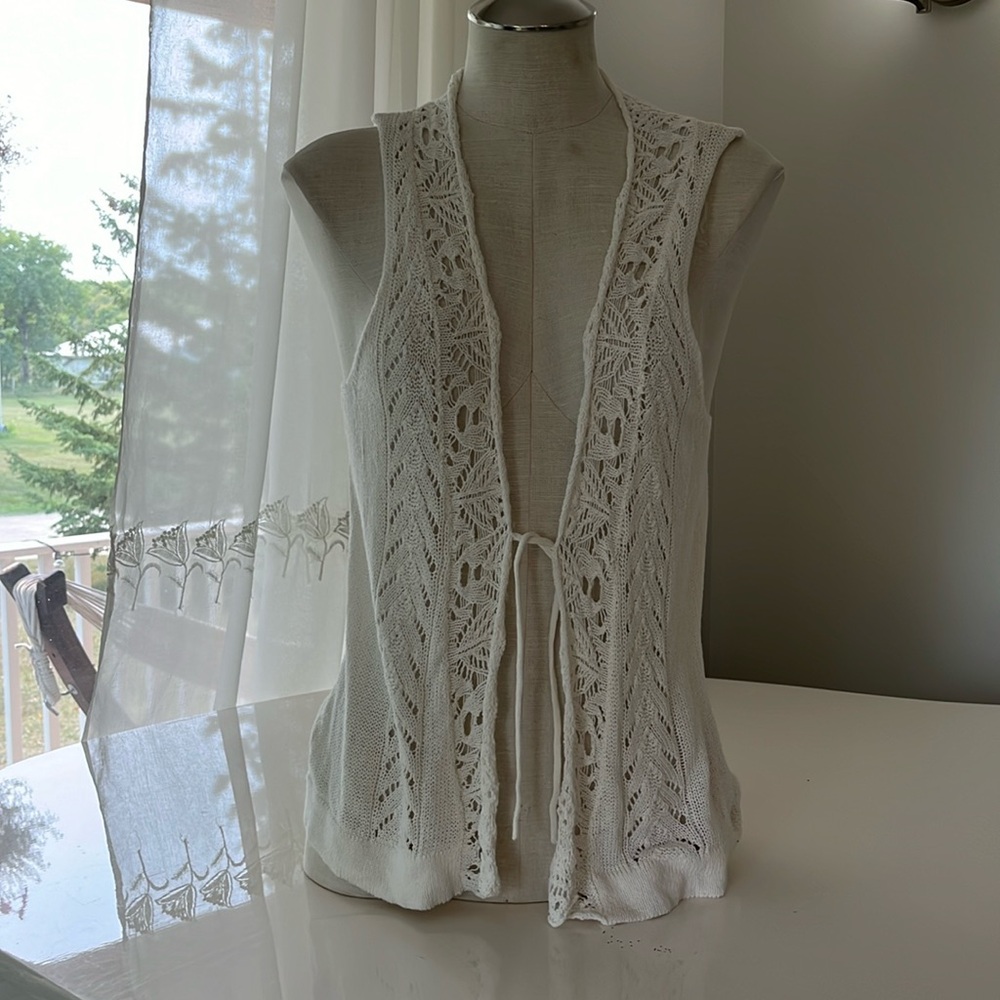 RW & Co lace cotton sweater vest size small